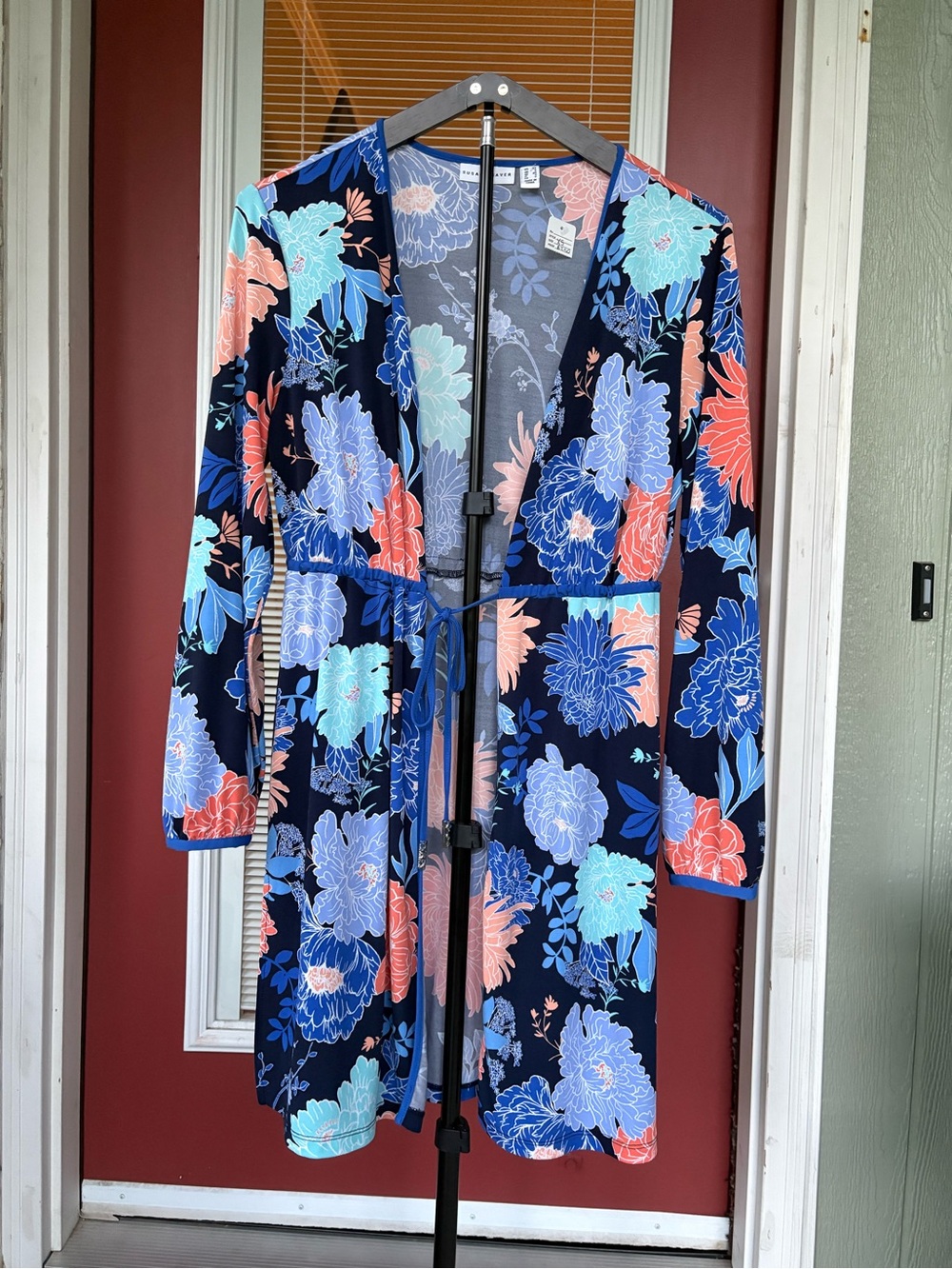 ravel Gray and Blue Floral Sheer Top